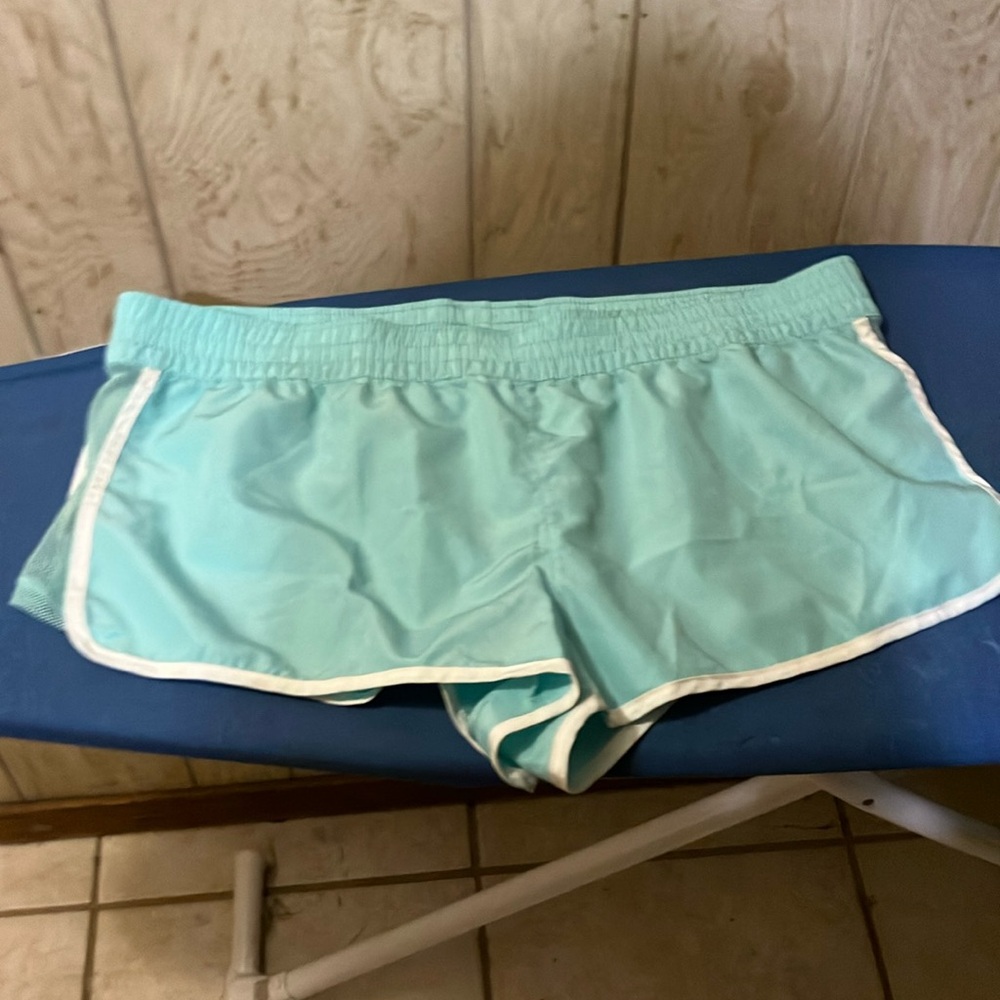 Womens surf shorts also great for the gym workout. Juniors size 11-13